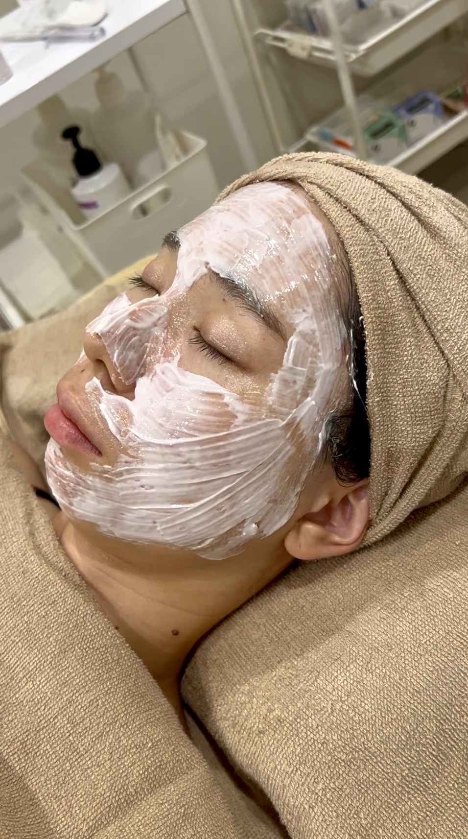 お肌がゆらぎやすい春にオススメ！ピーリングでつや肌